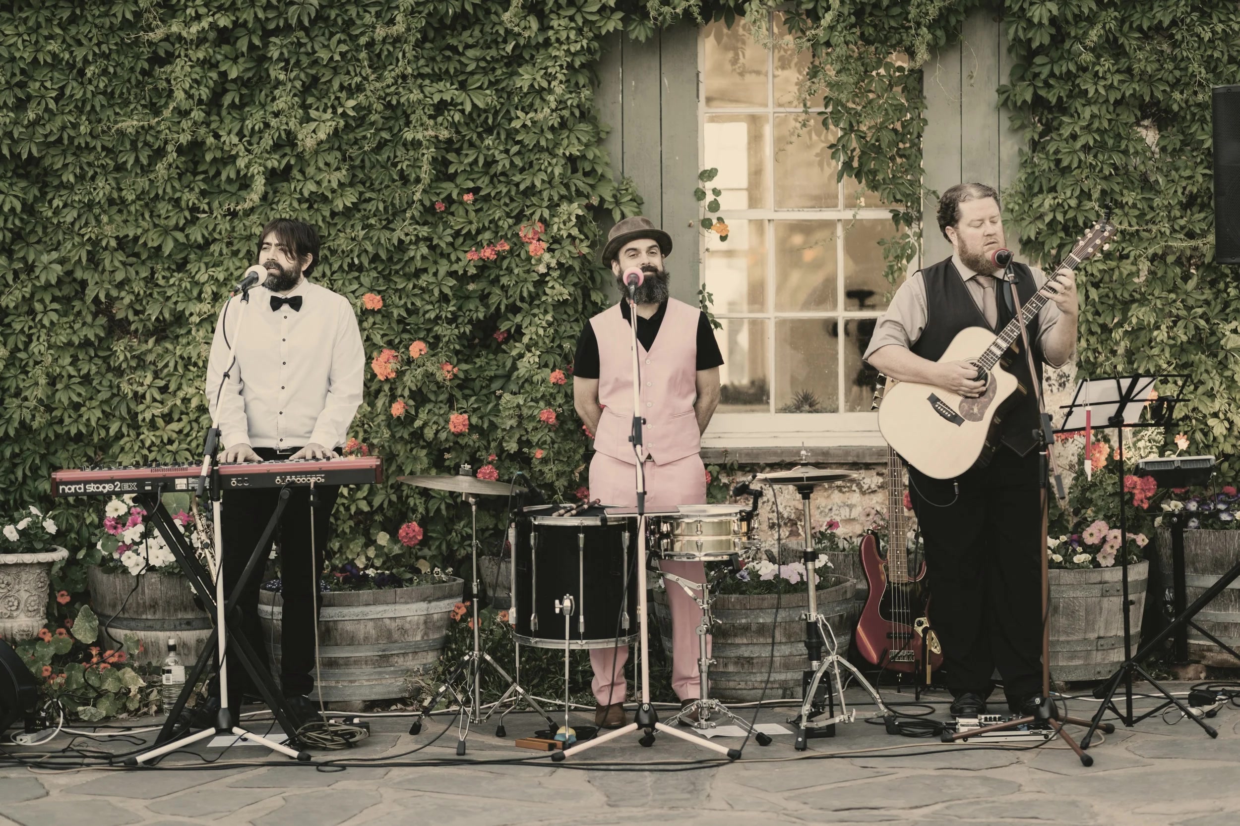 The Neapolitans performing outdoors